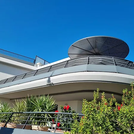 Apartment Superbe Pour 4, Climatise, Piscine Et Garage Saint-Raphaël