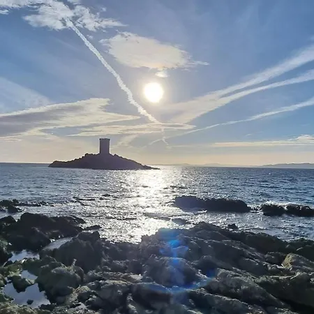 Apartamento Superbe Pour 4, Climatise, Piscine Et Garage Saint-Raphaël