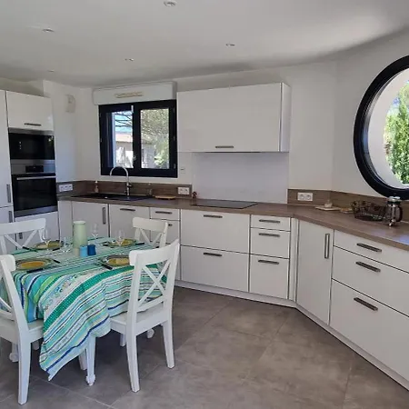 Apartmán Superbe Pour 4, Climatise, Piscine Et Garage *