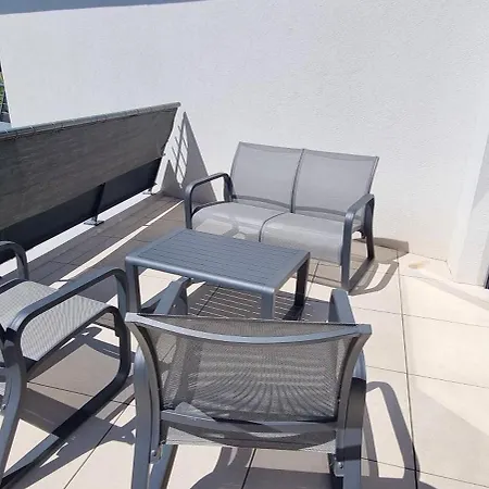 Apartment Superbe Pour 4, Climatise, Piscine Et Garage Saint-Raphael (Var)
